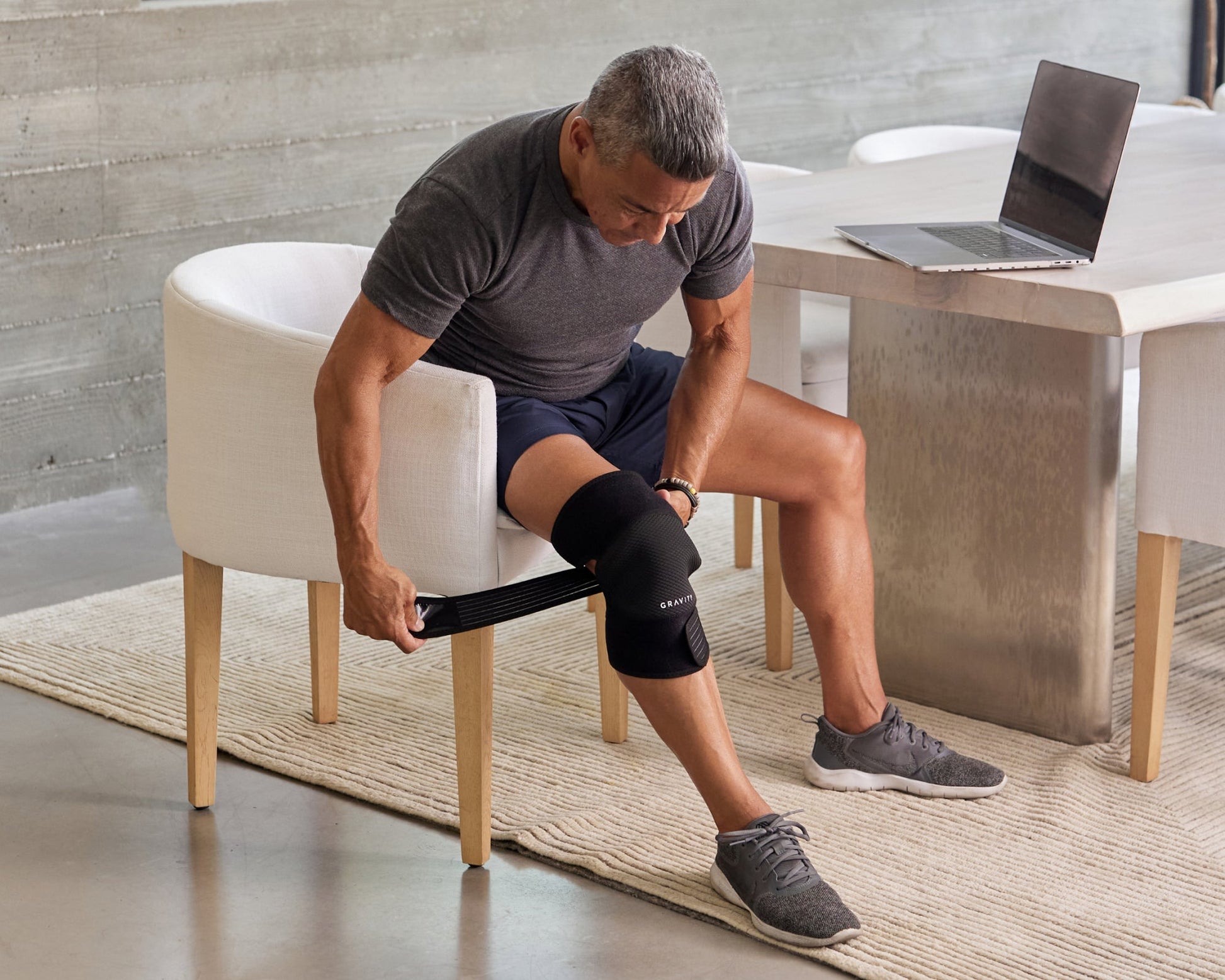 Lunara | Infrared Knee Wrap — Adjustable Heat Therapy Soft Fabric Design 1