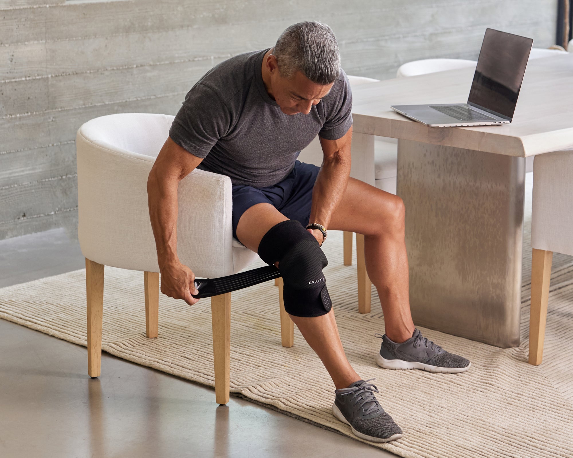 Lunara | Infrared Knee Wrap — Adjustable Heat Therapy Soft Fabric Design 1