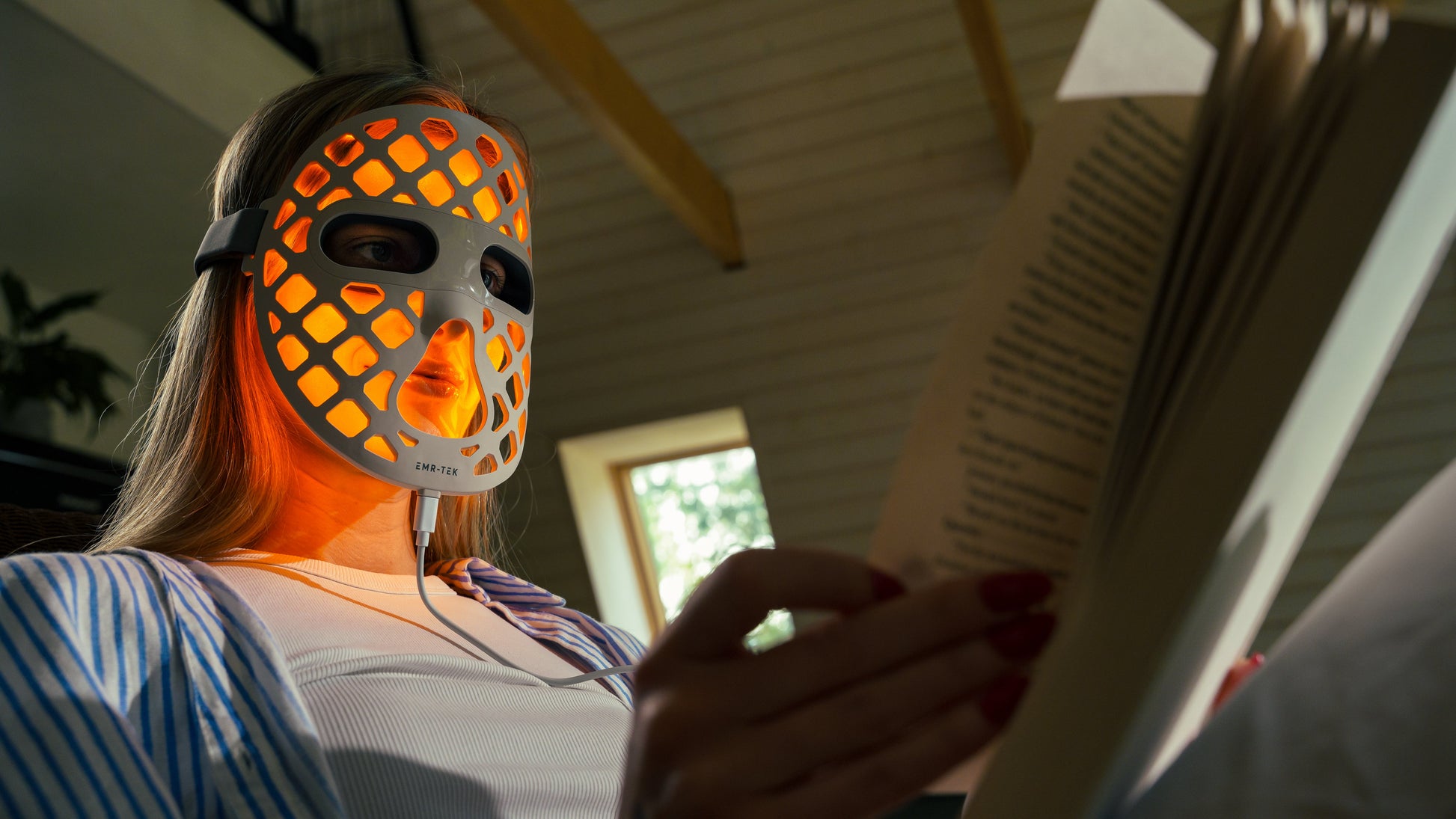 Zephira | LED Face Mask — 4 Wavelength Zero-Contact Design for Skincare 2