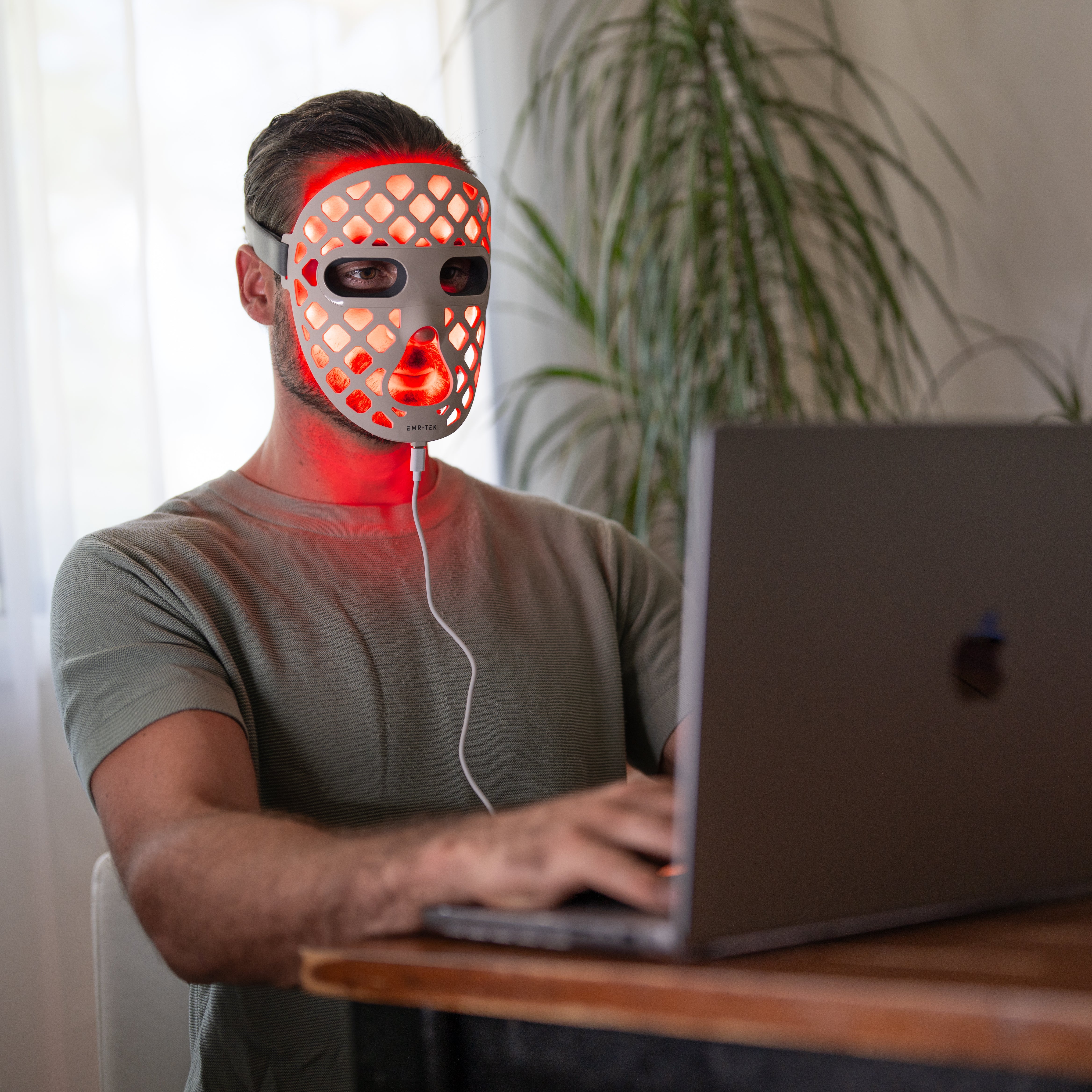 Zephira | LED Face Mask — 4 Wavelength Zero-Contact Design for Skincare 5