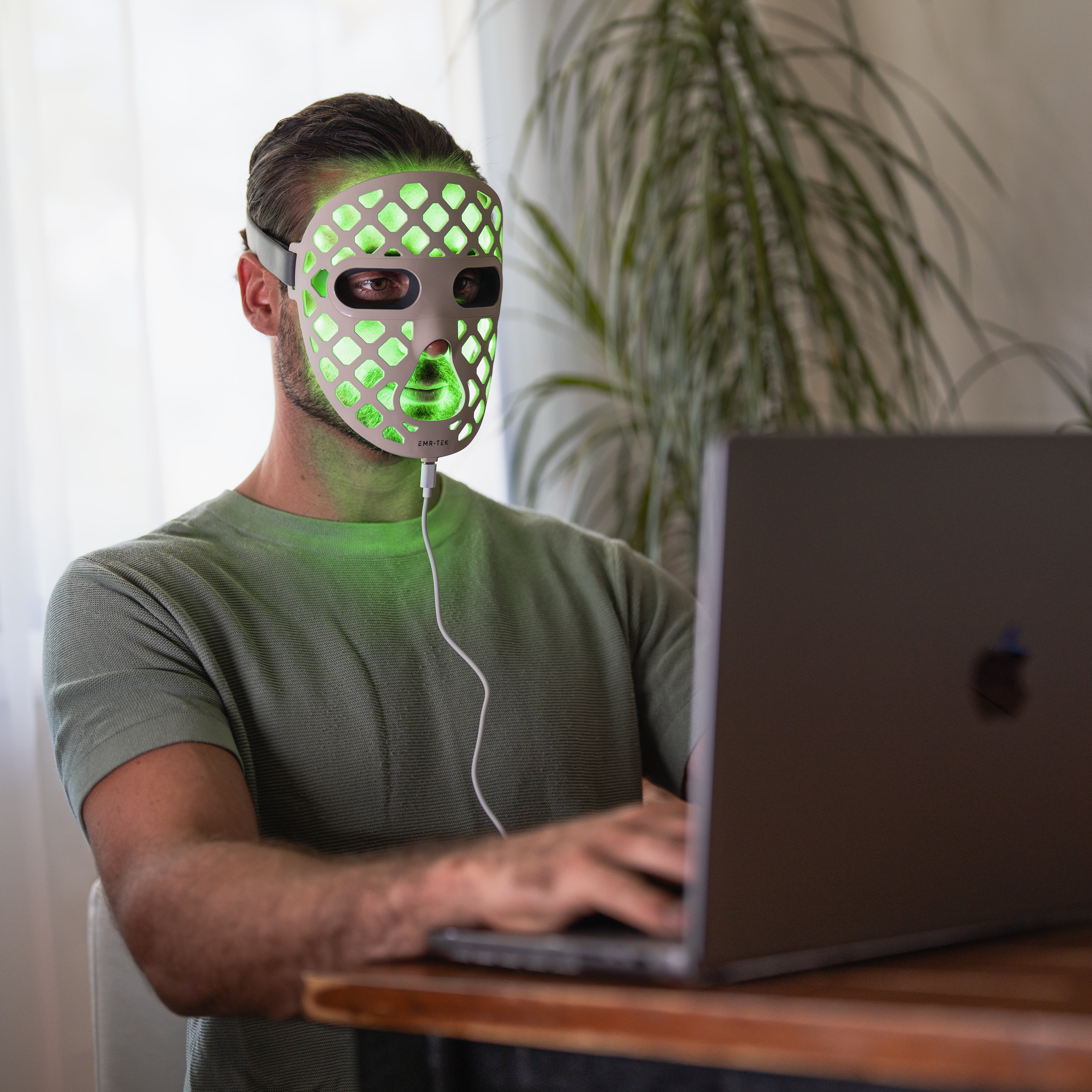 Zephira | LED Face Mask — 4 Wavelength Zero-Contact Design for Skincare 6